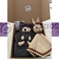 Yeni Doğan Hediye Kutusu Paketi Renkli Doğal El Yapımı Amigurumi Uyku Arkadaşı ve Salopetli