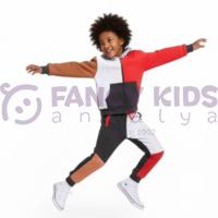 Erkek Çocuk Çok Renkli Kapüşonlu Eşofman Takımı – Fermuarlı, Pamuklu, Şardonlu Kumaş