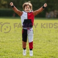 Erkek Çocuk Çok Renkli Kapüşonlu Eşofman Takımı – Fermuarlı, Pamuklu, Şardonlu Kumaş