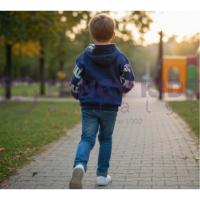 Erkek Çocuk Lacivert Baskılı Kapüşonlu Sweatshirt – Rahat Kalıp, Uzun Kollu, Dokuma Kumaş