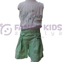 Kız Çocuk Askılı Bluz Şort İkili Takım – Yeşil Yazı Baskılı, Pullu Detaylı, %100 Pamuk Şortlu Kombin