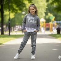 Kız Çocuk Baskılı Kapüşonlu Gri Crop Eşofman Takımı – Pamuklu ve Rahat Model