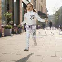 Kız Çocuk Beyaz Baskılı Crop Eşofman Takımı – Pamuklu, Lastikli, Cepli