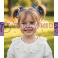 Kız Çocuk Dantelli Yaka Ekru Sweat & Kareli Şort Etek İkili Takım