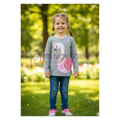 Kız Çocuk Gri Kuğu Desenli Pullu Sweatshirt – Yumuşak Mevsimlik Rahat Kalıp