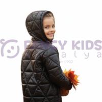 Kız Çocuk Siyah İşlemeli Mont – Uzun Kollu, Fermuarlı, Şık ve Rahat Tasarım